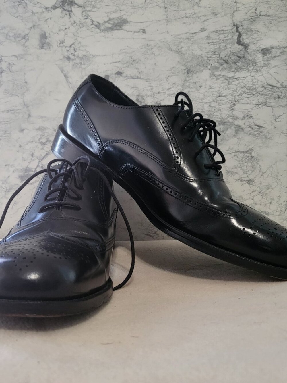 Size 10 Bostonian Black Captoe Mens Dress Shoes